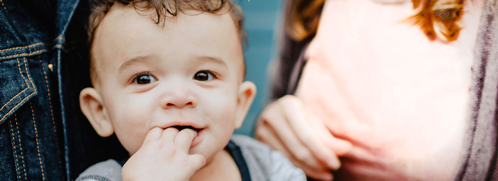 baby sucking fingers